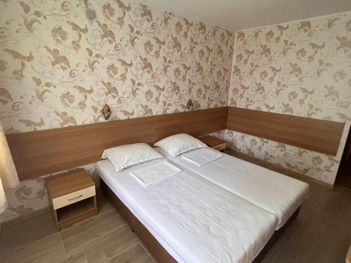 Хотел Диамант Hotel Diamond Balchik Exterior foto